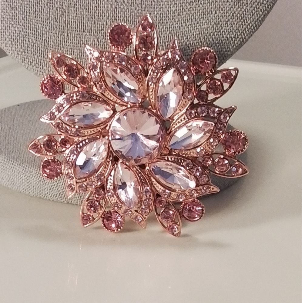 Rose tone flower belt buckle